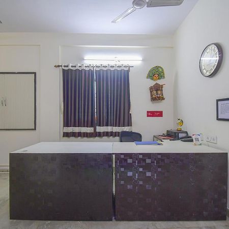 Super Collection O Bricks Inn Hazra Road Near Birla Mandir Calcutta Exterior foto
